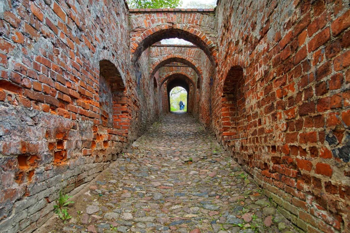 Fototapeta Ceglany Korytarz