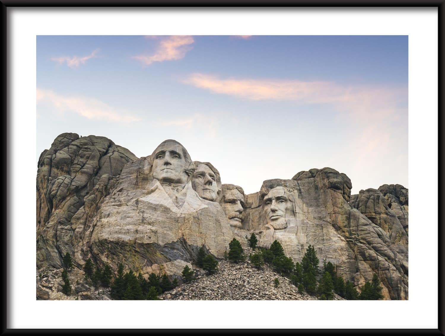 220889169_POZIOM-gora-Rushmore